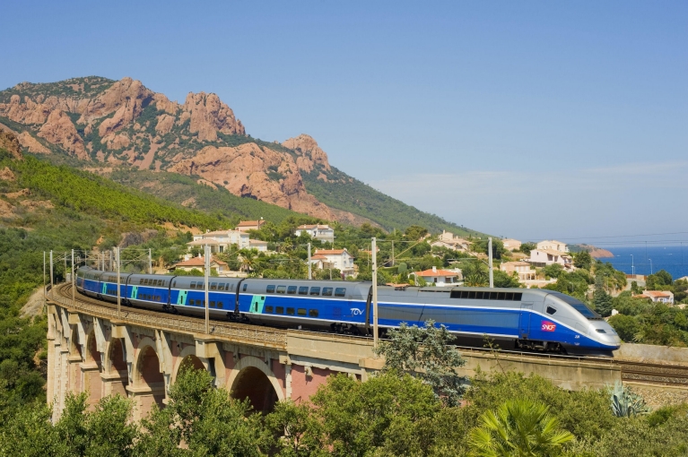Train à grande vitesse Renfe-SNCF