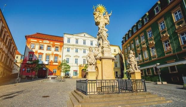 Blick über Prag und die Brücken