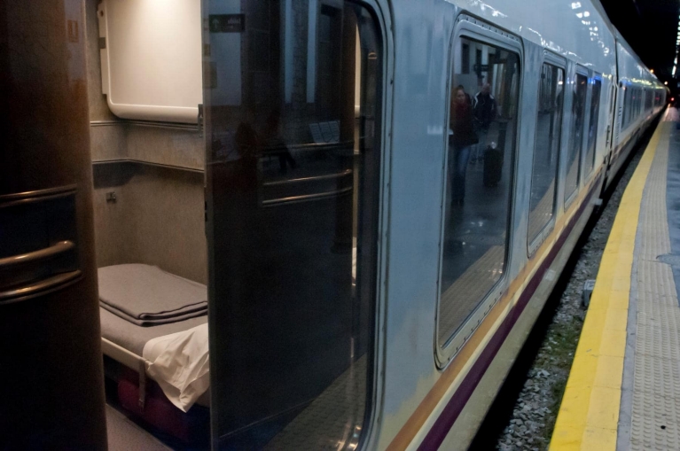 Train Lusitania en gare