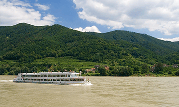 danube-cruise-blue-danube-schiffahrt